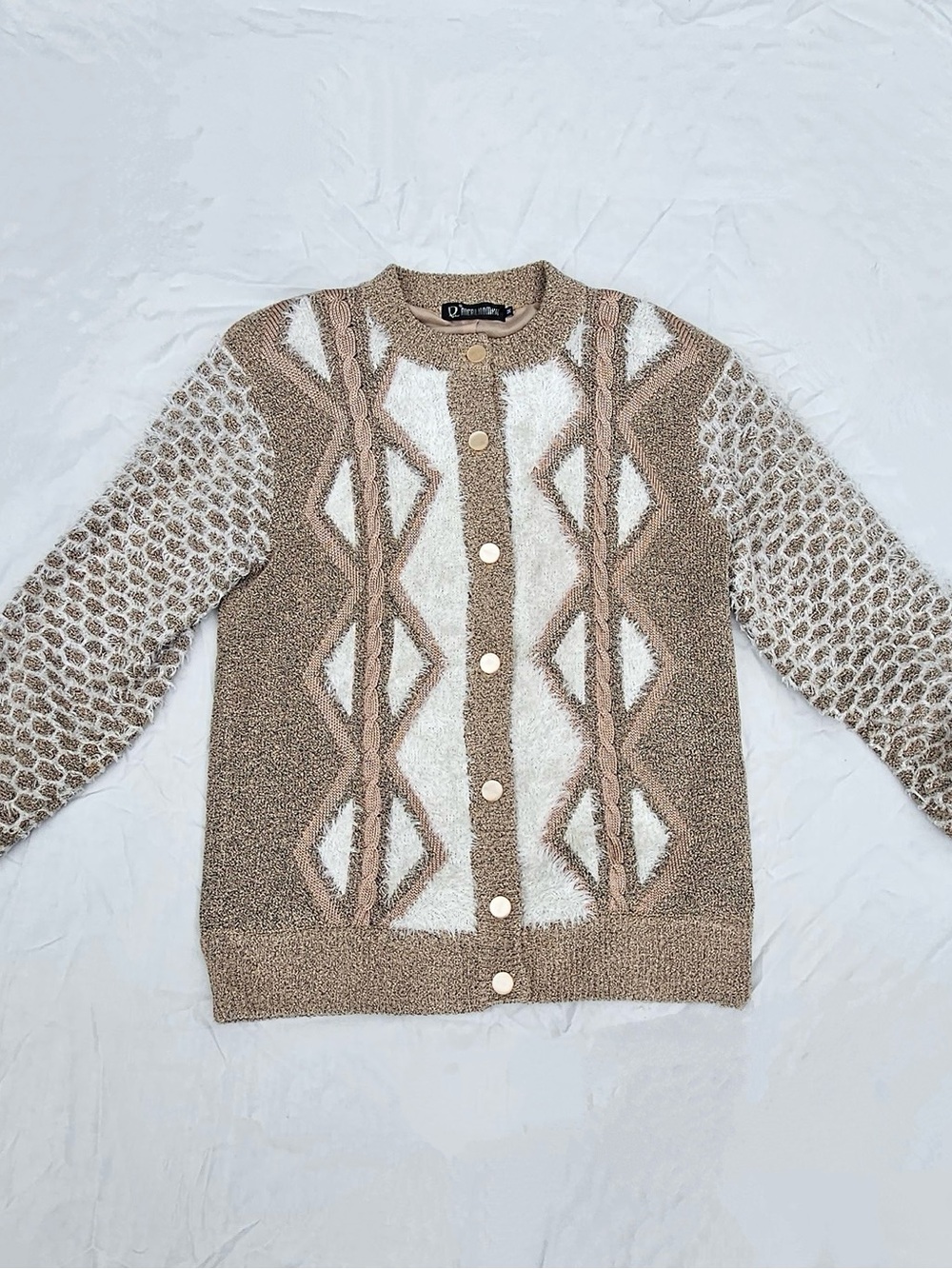 Unique Pattern Button Knit Cardigan - Picture 3 of 14